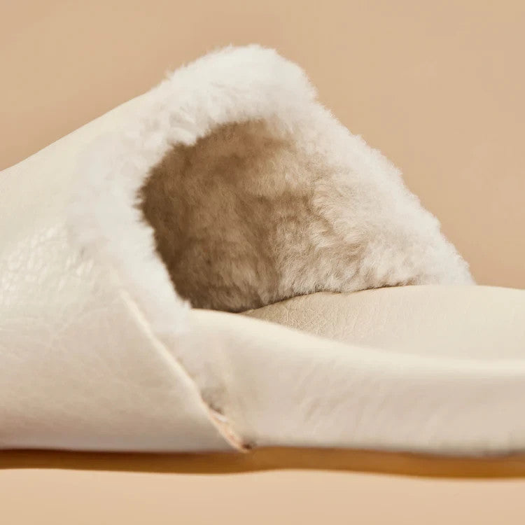 OLUKAI Konea Women’s Shearling Leather Slipper Size 7 Brand New!