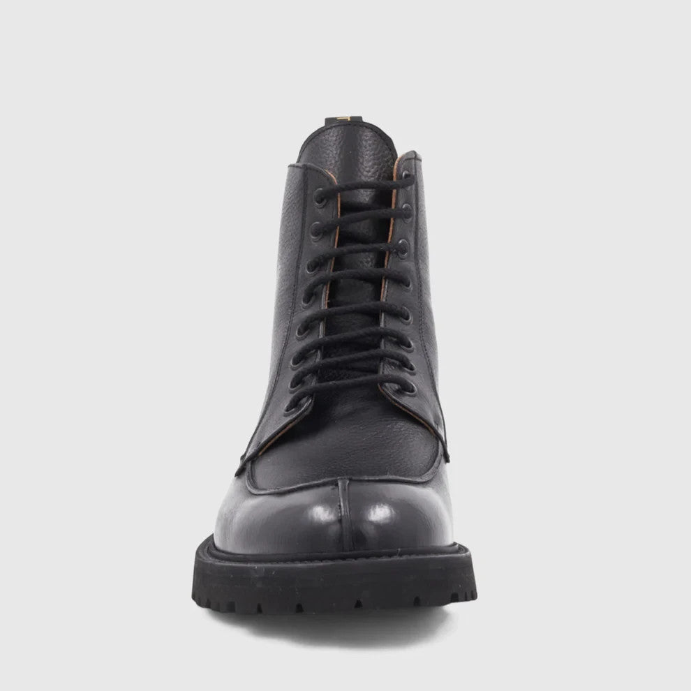 Aquatalia Women's Danny Lace Up Boot Size 12M New in Box!