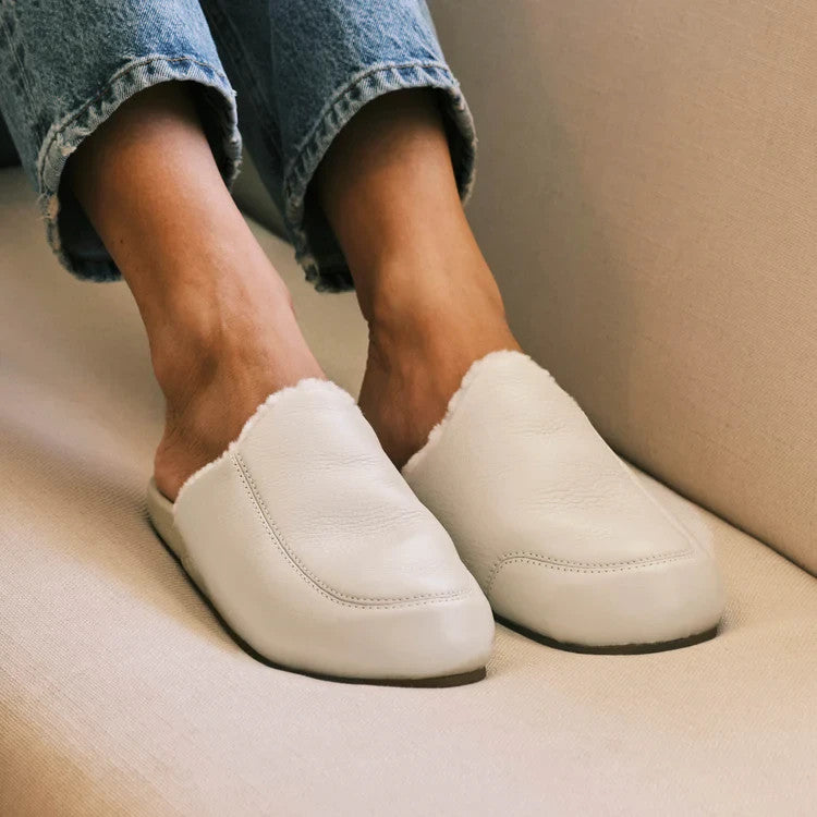OLUKAI Konea Women’s Shearling Leather Slipper Size 7 Brand New!