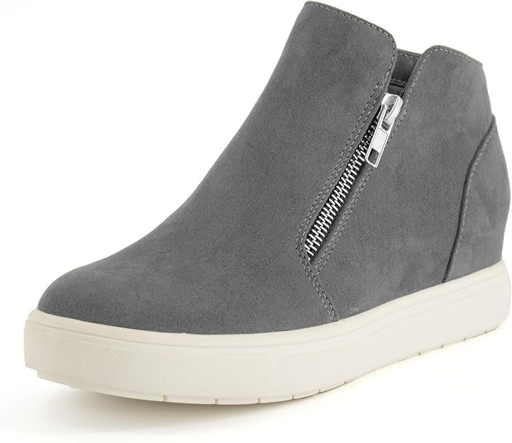 CUSHIONAIRE Women's Hart Hidden Wedge Sneaker Grey Size 8.5M Brand New!