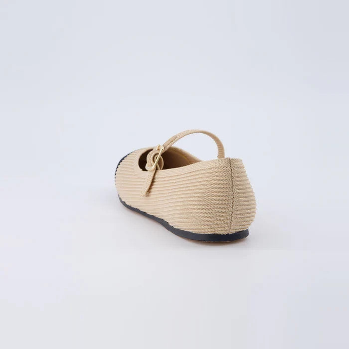 CUSHIONAIRE Women's Petal Mary Jane Knit Flat Beige/Black Size 8W