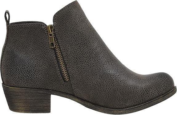 CUSHIONAIRE Women's Dolly bootie with Memory Foam Size 8M Brand New!