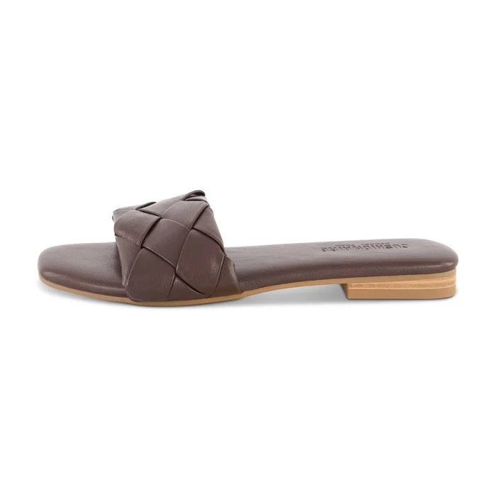 CUSHIONAIRE Franca Woven One Band Sandal Espresso Size 9M