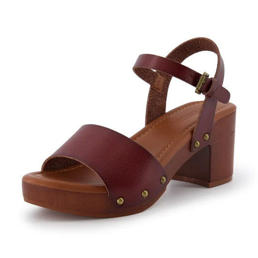 CUSHIONAIRE Sloan Faux Wood Sandals Whiskey Size 8.5M Brand New!