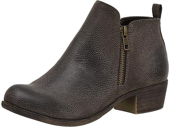 CUSHIONAIRE Women's Dolly bootie with Memory Foam Size 8M Brand New!