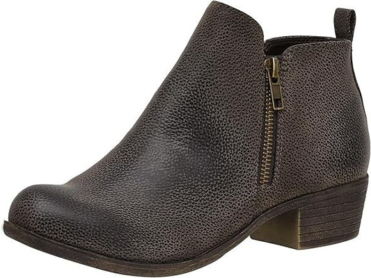 CUSHIONAIRE Women's Dolly bootie with Memory Foam Size 8M Brand New!