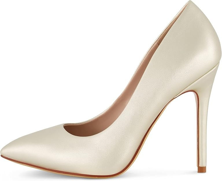 CUSHIONAIRE Women's Alta Dress Pump CHAMPAGNE Size 7.5M Brand New!