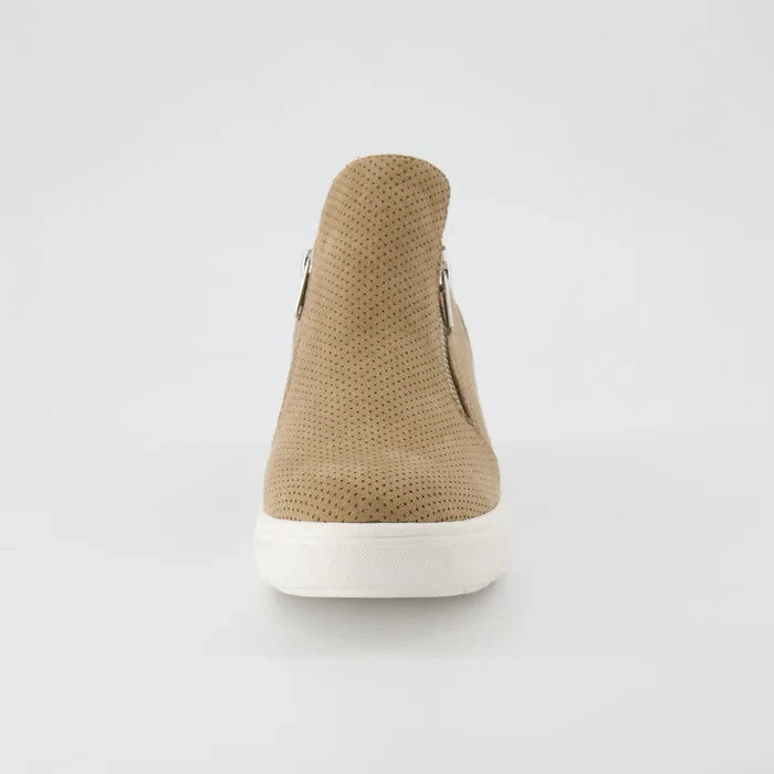 CUSHIONAIRE Women's Hart Hidden Wedge Sneaker Taupe Size 8.5M Brand New!