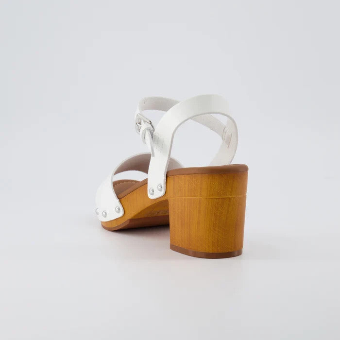 CUSHIONAIRE Sloan Faux Wood Sandals White Size 7.5M Brand New!