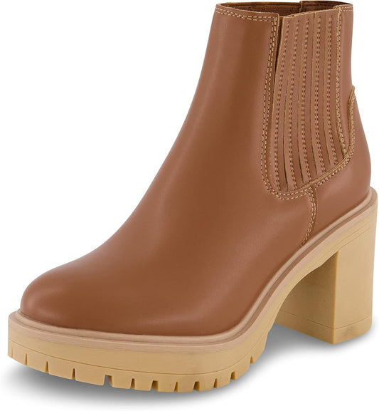 CUSHIONAIRE Women's Beckett Chelsea boot COGNAC Sizer 8.5W Brand New!