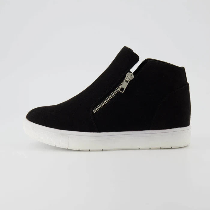 CUSHIONAIRE Women's Hart Hidden Wedge Sneaker Size 6.5W Brand New!
