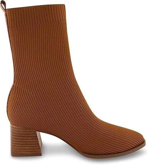 CUSHIONAIRE Women's Bishop Stretch boot TOFFEE Size 8M Brand New!