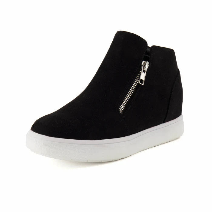 CUSHIONAIRE Women's Hart Hidden Wedge Sneaker Size 6.5W Brand New!