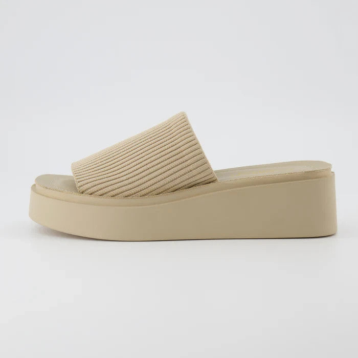 CUSHIONAIRE Pim Knit Platform Sandal TAUPE WEAVE Size 11M Brand New!
