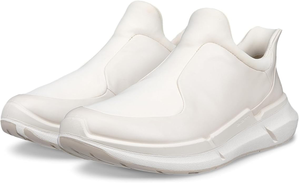 ECCO Women's Biom 2.2 Traveler Slip On Size 7.5 Brand New!