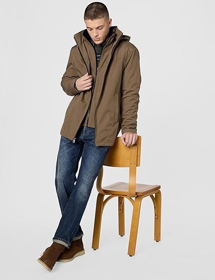 Calvin Klein Men’s Hooded Soft Shell Jacket with Bib Size 2XL Brand New With Tag