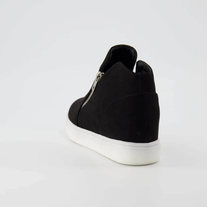 CUSHIONAIRE Women's Hart Hidden Wedge Sneaker Size 11 Brand New!