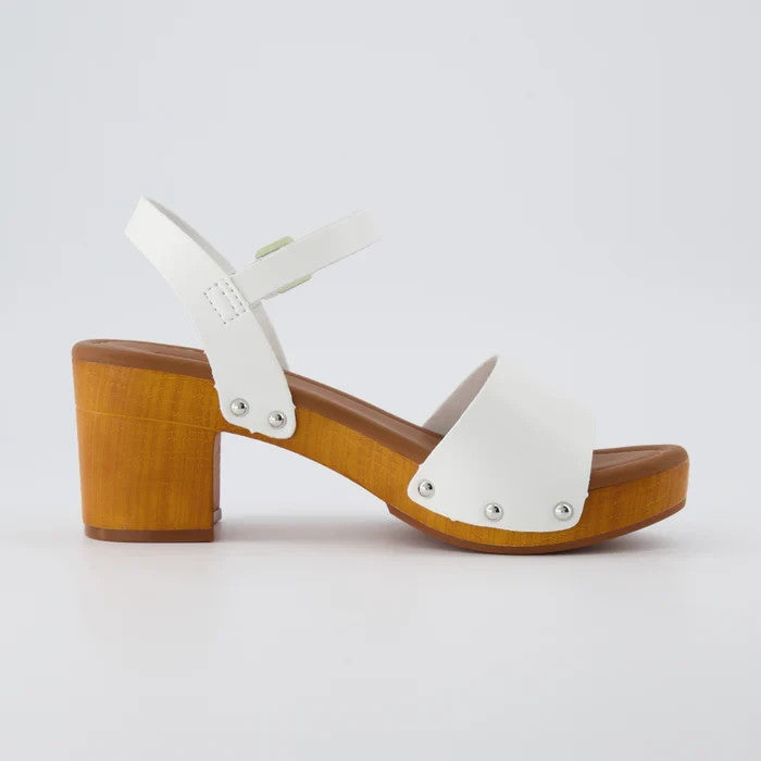 CUSHIONAIRE Sloan Faux Wood Sandals White Size 7.5M Brand New!