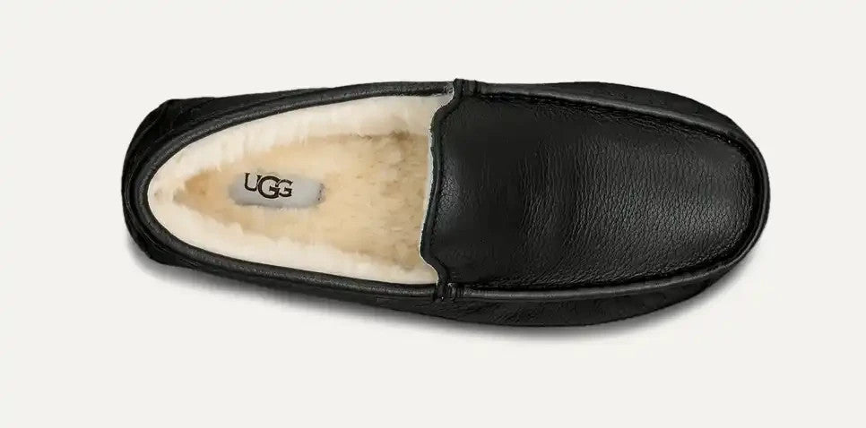 UGG Men's Ascot Leather Slipper Size 7 Brand New In Box!