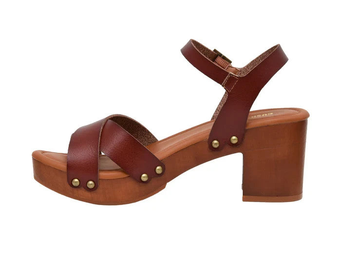 CUSHIONAIRE Slate Faux Wood Sandals WHISKEY Size 9M Brand New!